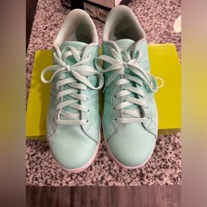 Women’s Adidas 8-1/2